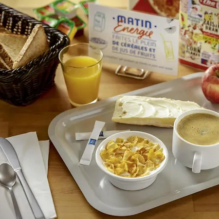 Ibis Budget - A61 מלון קסטלנודארי
