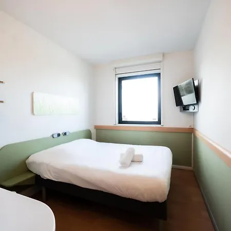 Ibis Budget - A61 2* Castelnaudary