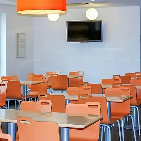 מלון Ibis Budget - A61 2*